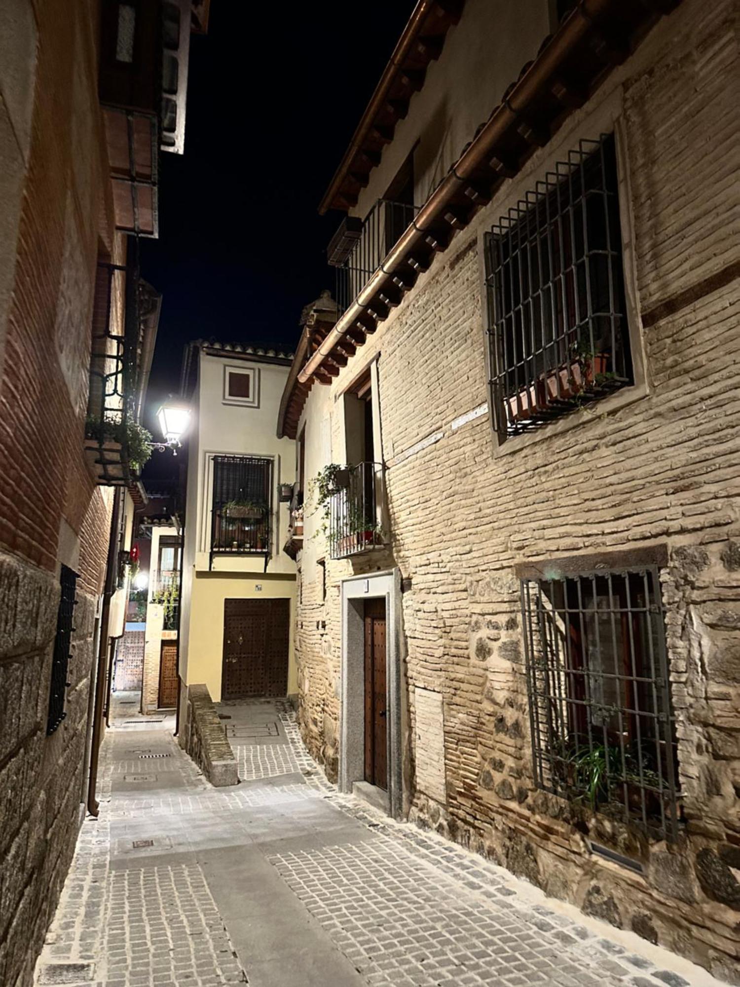 Apartamento Canonigo - Terraza Con Vistas Toledo Buitenkant foto